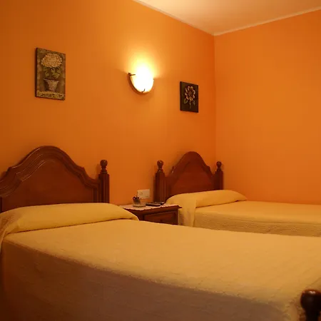 Casa Marian Kır Evi